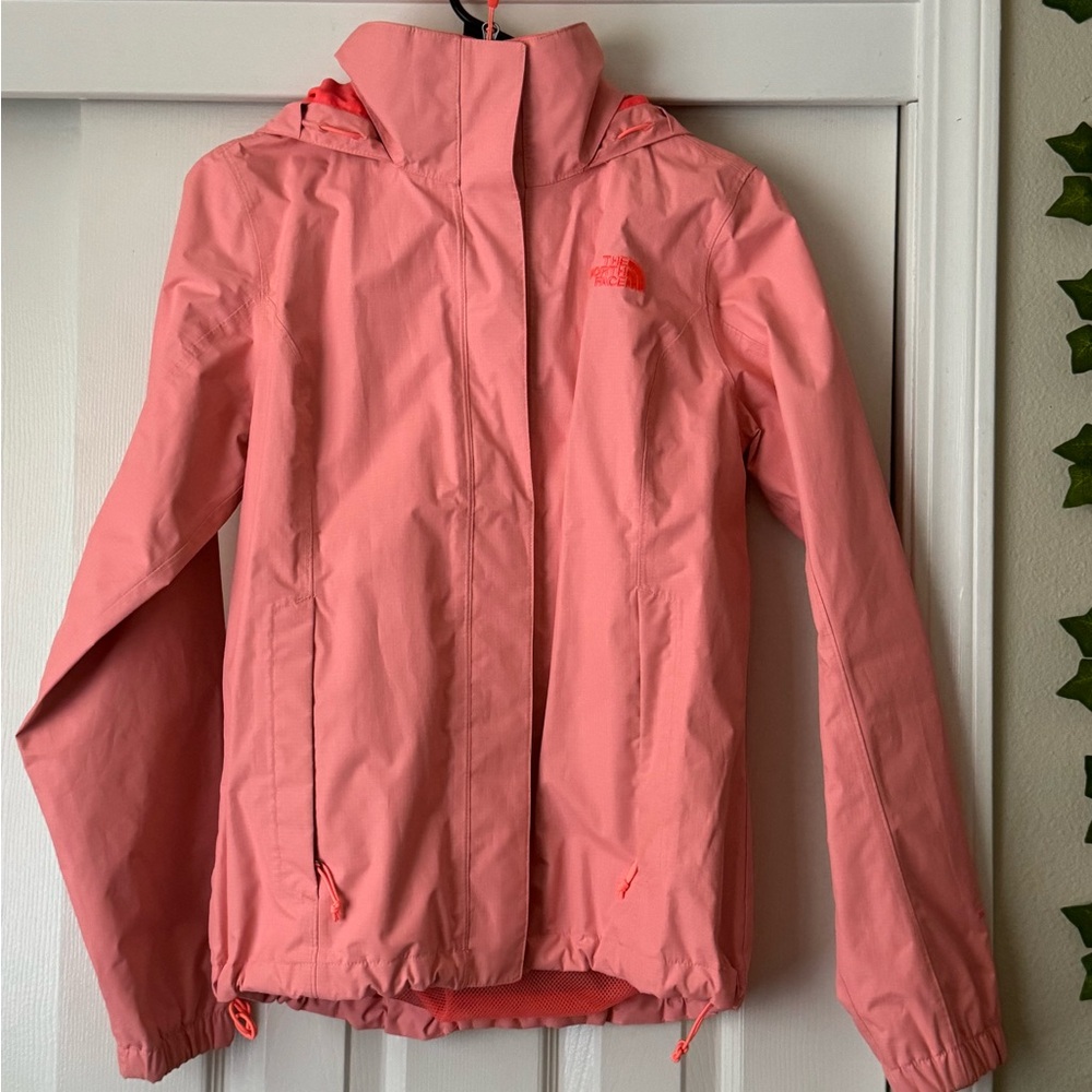 The North Face Women's Peach Resolve Jacket